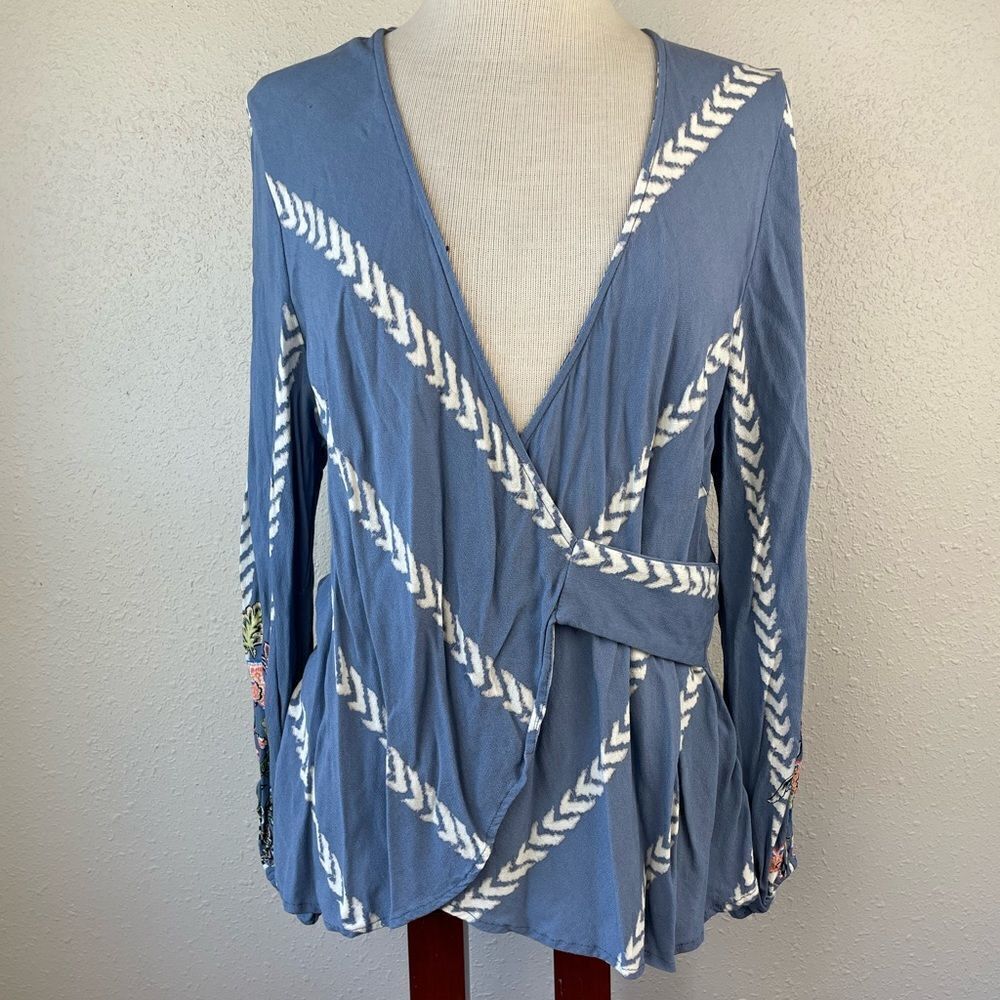 One World Live and Let Live Tunic Top Size L EUC